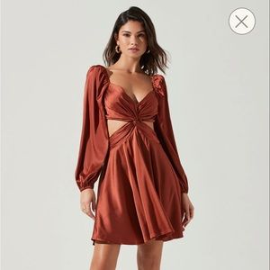 Astr the Label ANAMARIA CUTOUT LONG SLEEVE MINI DRESS, size small rust dress